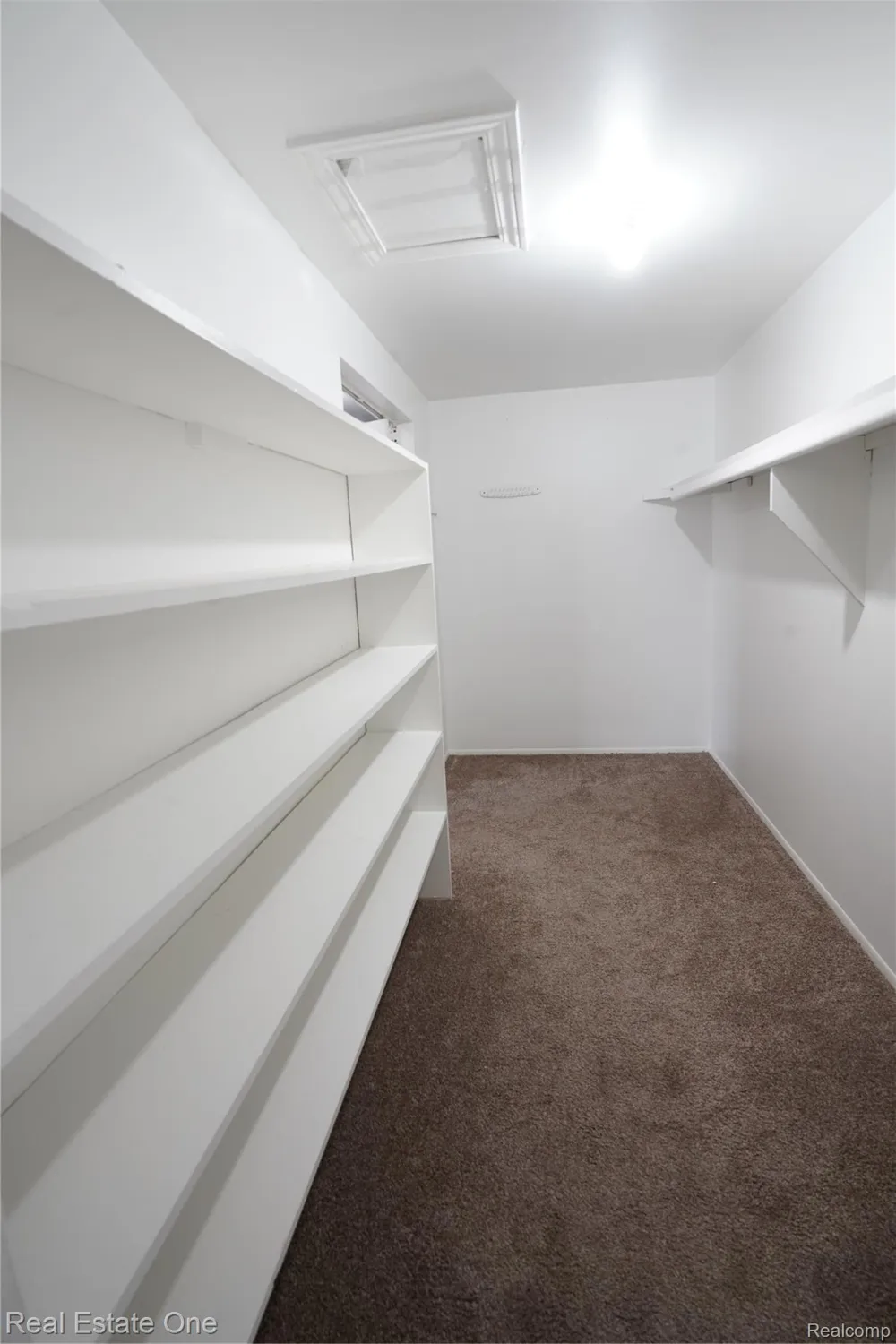 29612 City Center Drive #1 Warren City, MI 48093