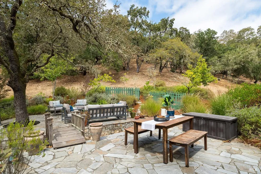 128 Stonetree Lane Novato, CA 94945