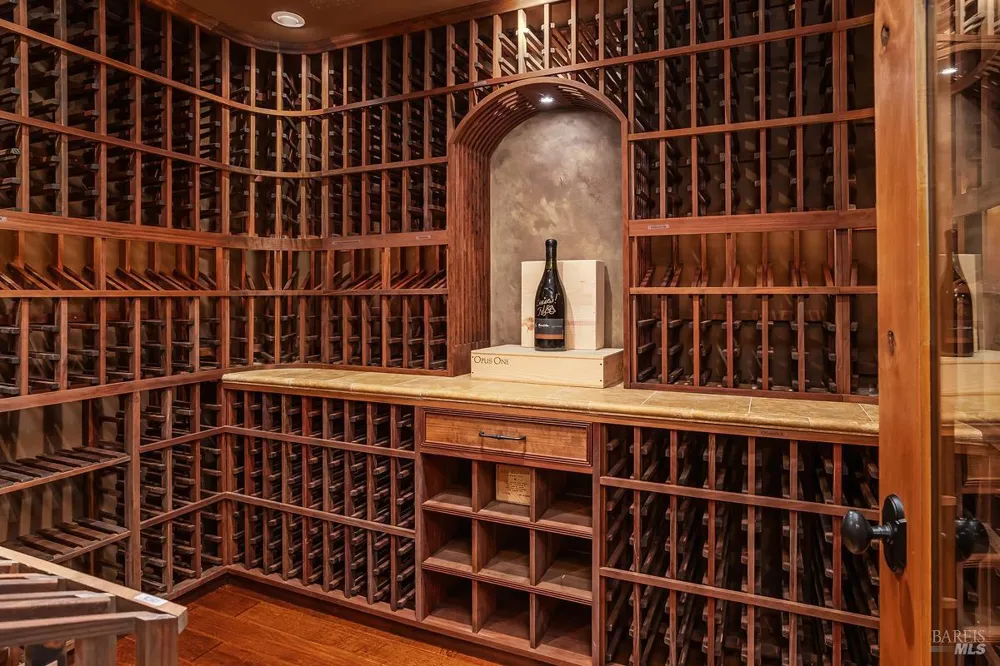 128 Stonetree Lane Novato, CA 94945