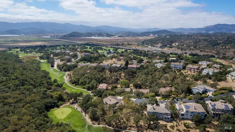 128 Stonetree Lane Novato, CA 94945