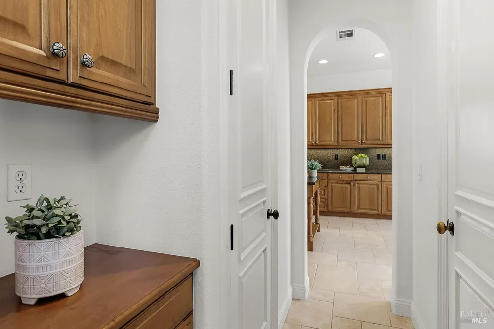 128 Stonetree Lane Novato, CA 94945
