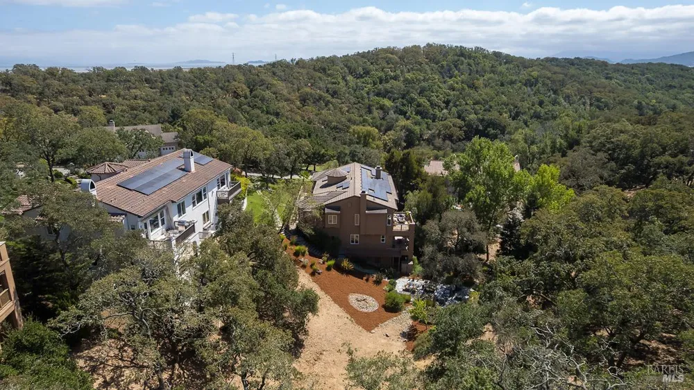 128 Stonetree Lane Novato, CA 94945