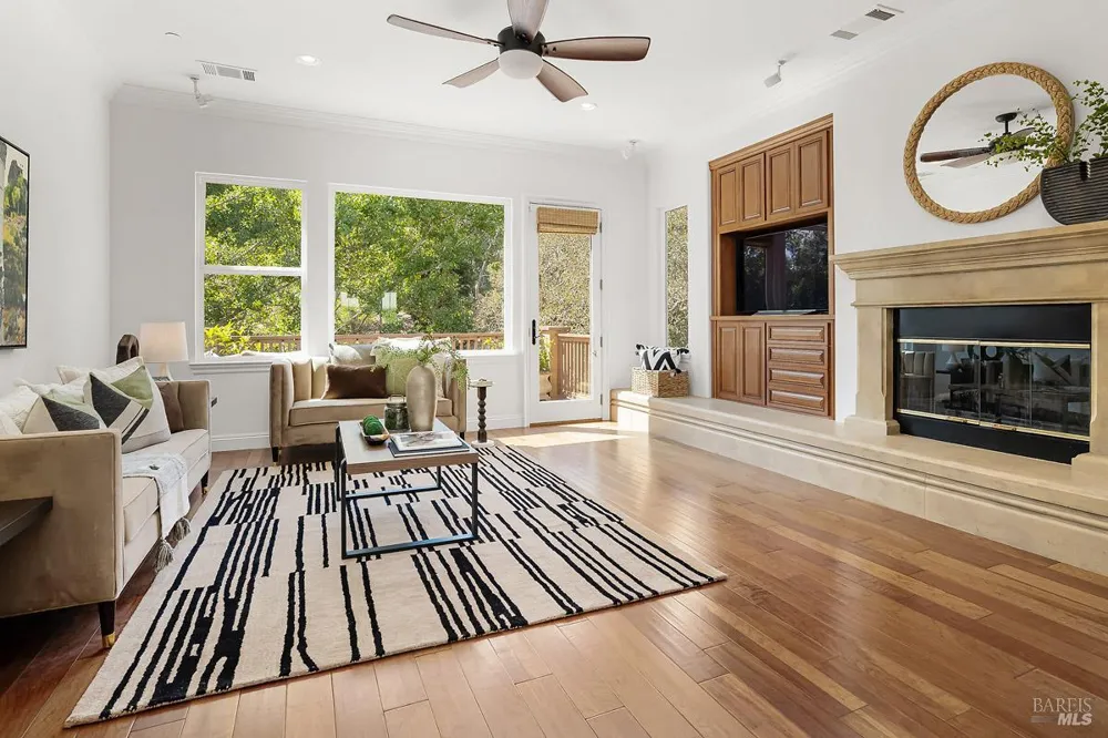 128 Stonetree Lane Novato, CA 94945
