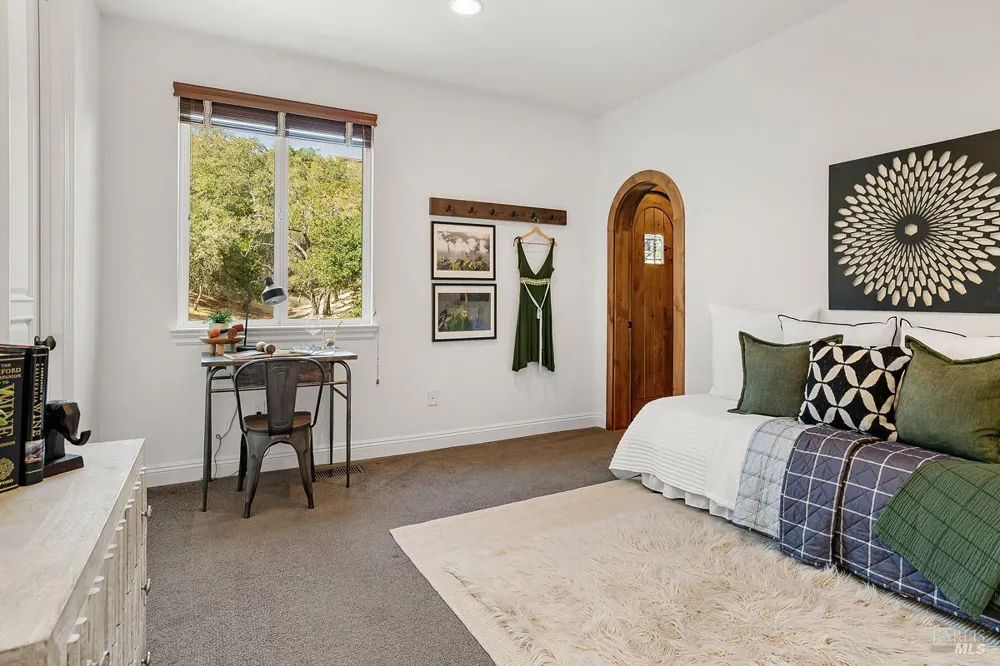 128 Stonetree Lane Novato, CA 94945