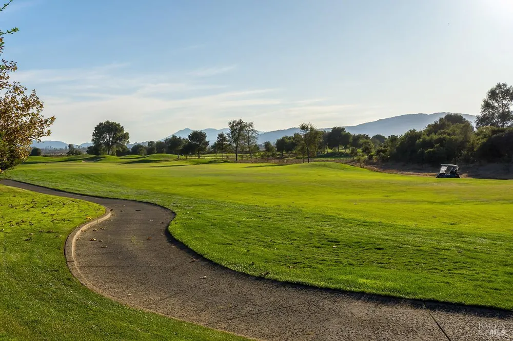 128 Stonetree Lane Novato, CA 94945
