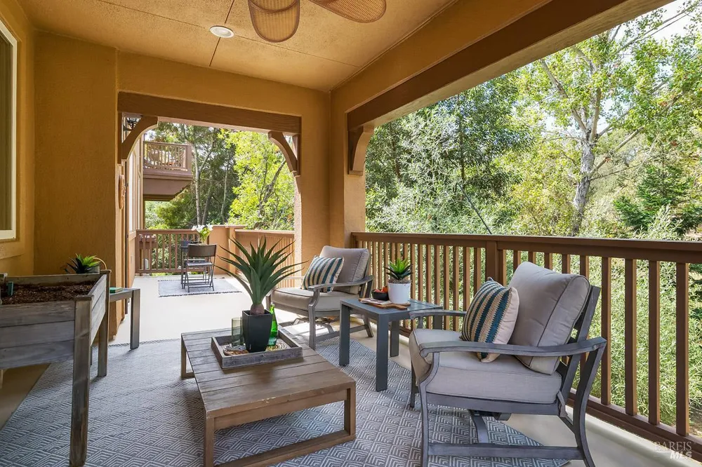 128 Stonetree Lane Novato, CA 94945