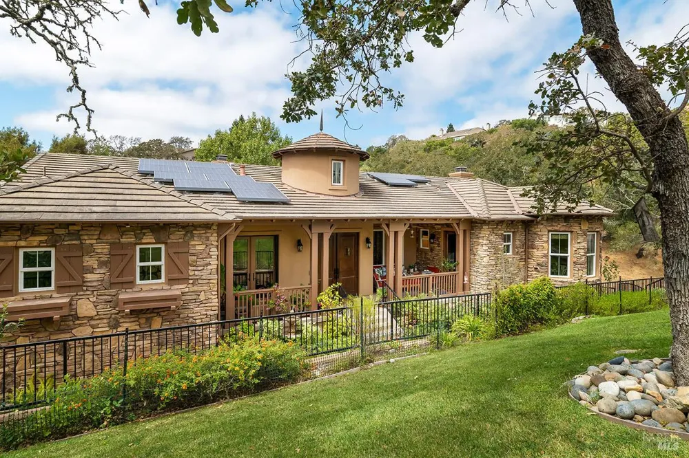 128 Stonetree Lane Novato, CA 94945