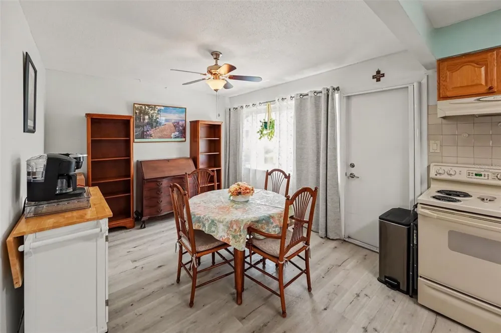 6880 LAFAYETTE #8 Pinellas Park, FL 33781