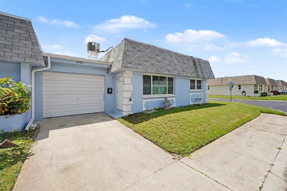 6880 LAFAYETTE #8 Pinellas Park, FL 33781