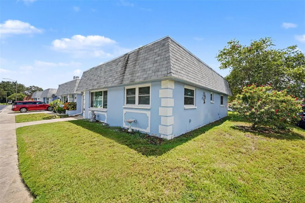 6880 LAFAYETTE #8 Pinellas Park, FL 33781