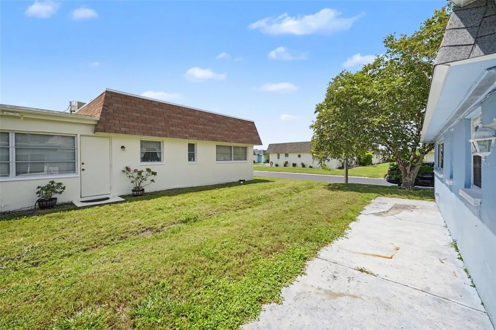 6880 LAFAYETTE #8 Pinellas Park, FL 33781