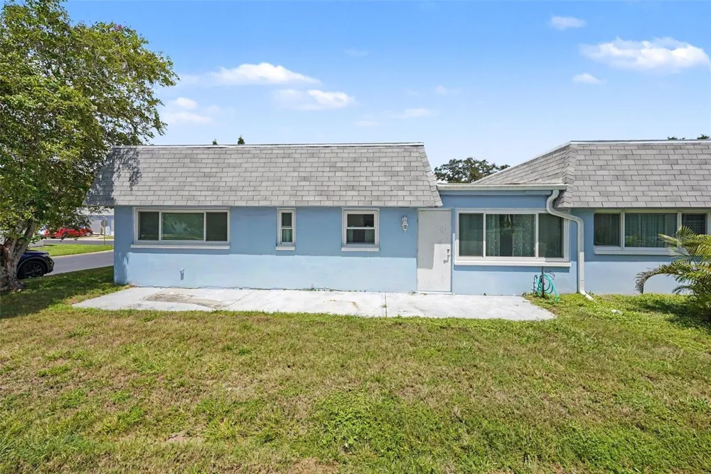 6880 LAFAYETTE #8 Pinellas Park, FL 33781