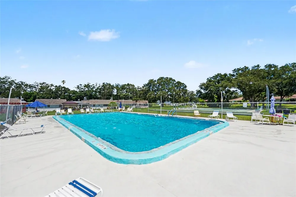 6880 LAFAYETTE #8 Pinellas Park, FL 33781