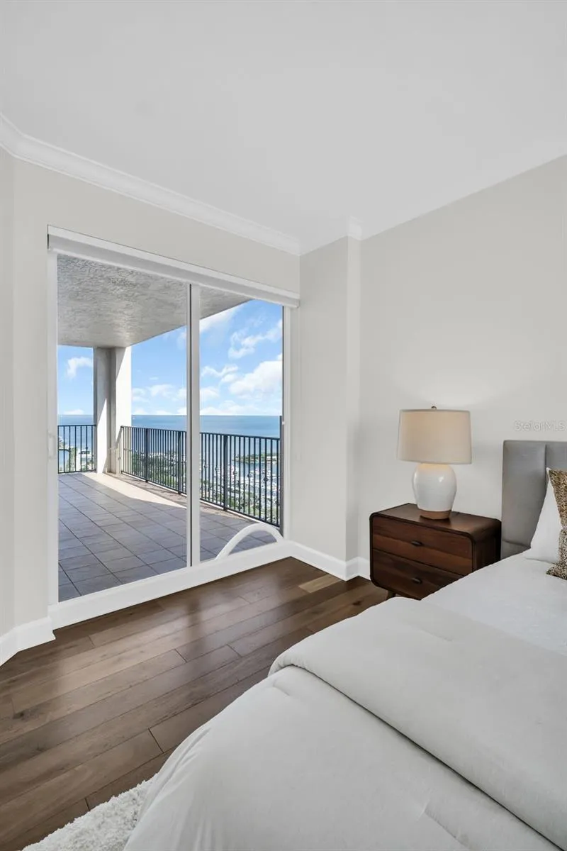300 BEACH DRIVE NE #2604 St Petersburg, FL 33701
