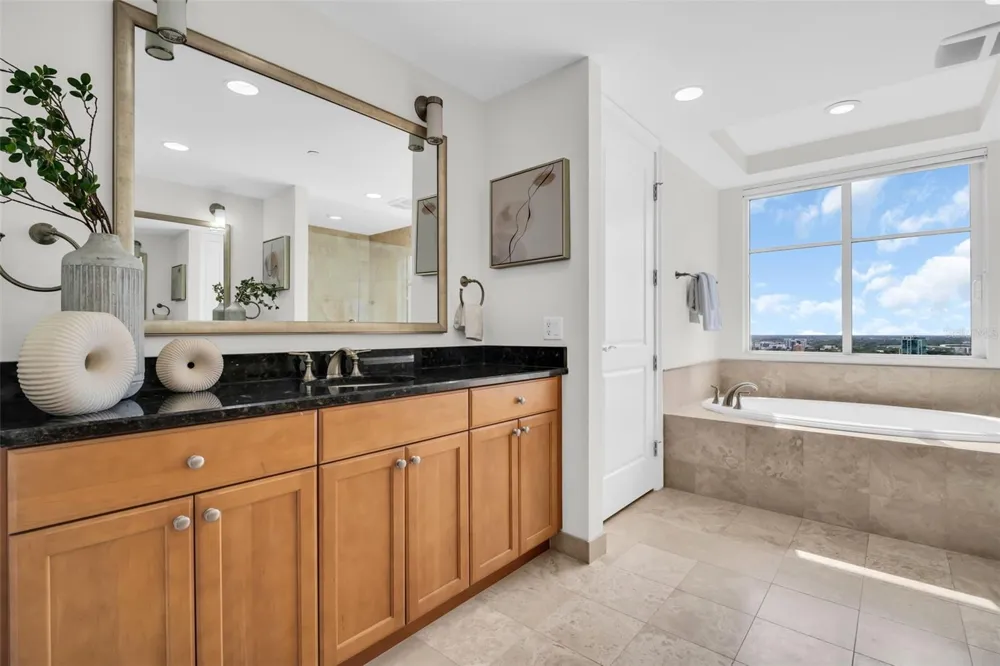 300 BEACH DRIVE NE #2604 St Petersburg, FL 33701