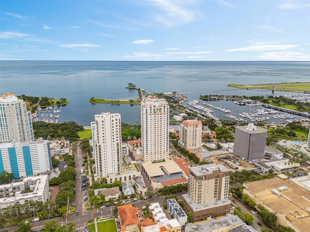 300 BEACH DRIVE NE #2604 St Petersburg, FL 33701