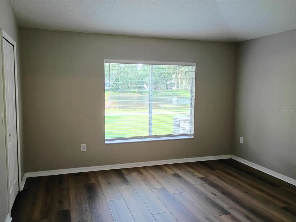 18132 PORTSIDE STREET Tampa, FL 33647
