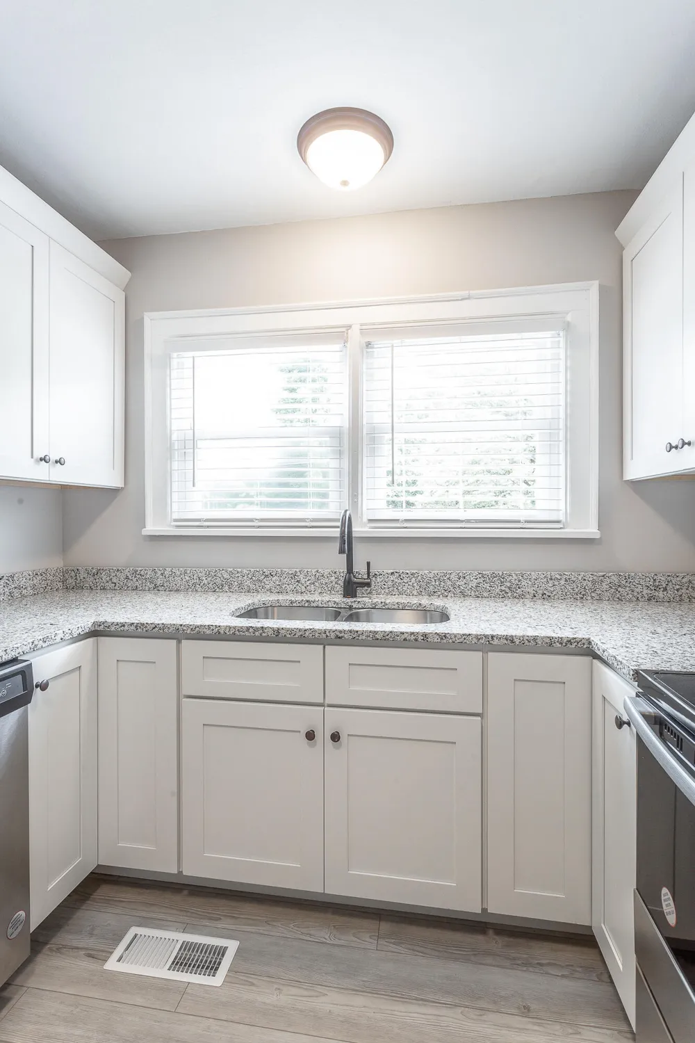 12 Orlando Drive Chattanooga, TN 37415