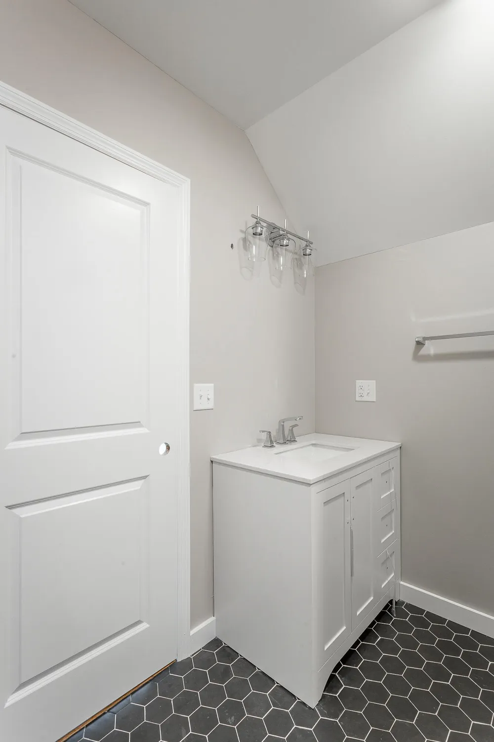 12 Orlando Drive Chattanooga, TN 37415