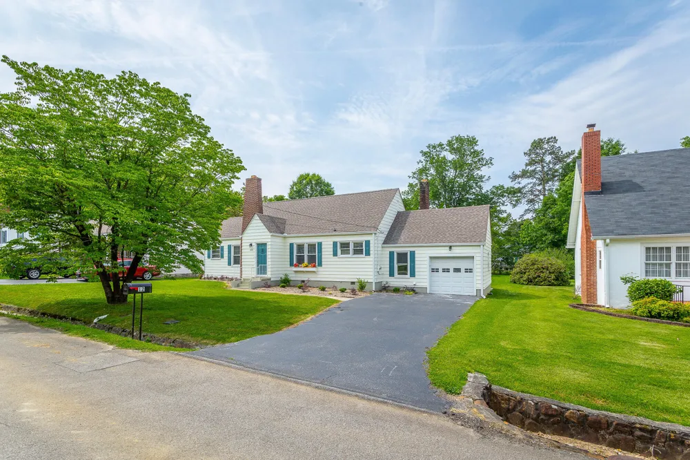 12 Orlando Drive Chattanooga, TN 37415