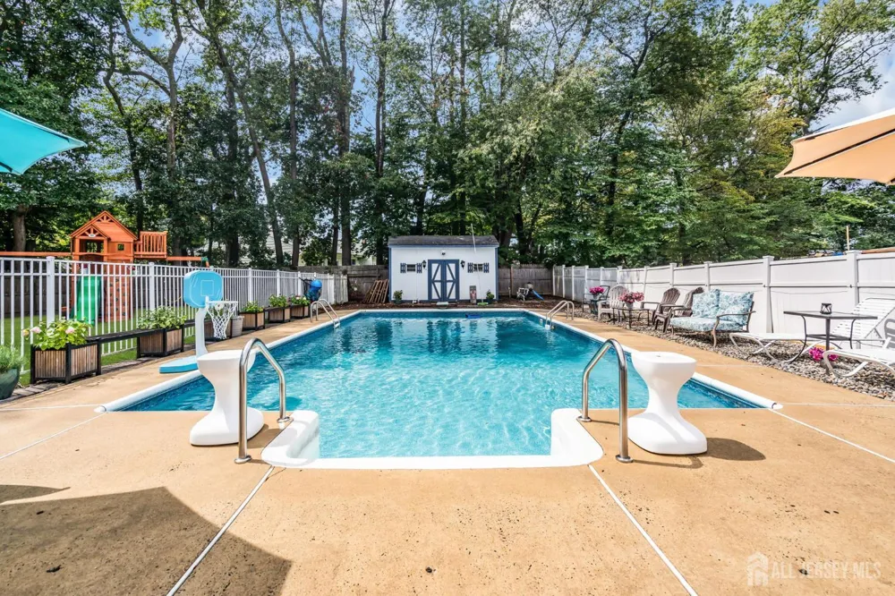 1 Macintosh Court East Brunswick, NJ 08816