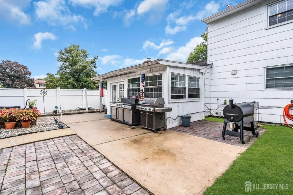 1 Macintosh Court East Brunswick, NJ 08816