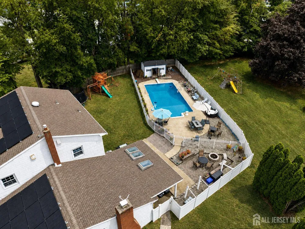 1 Macintosh Court East Brunswick, NJ 08816
