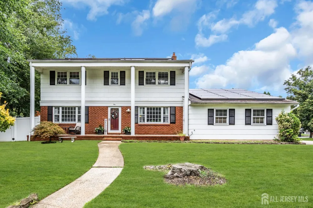 1 Macintosh Court East Brunswick, NJ 08816