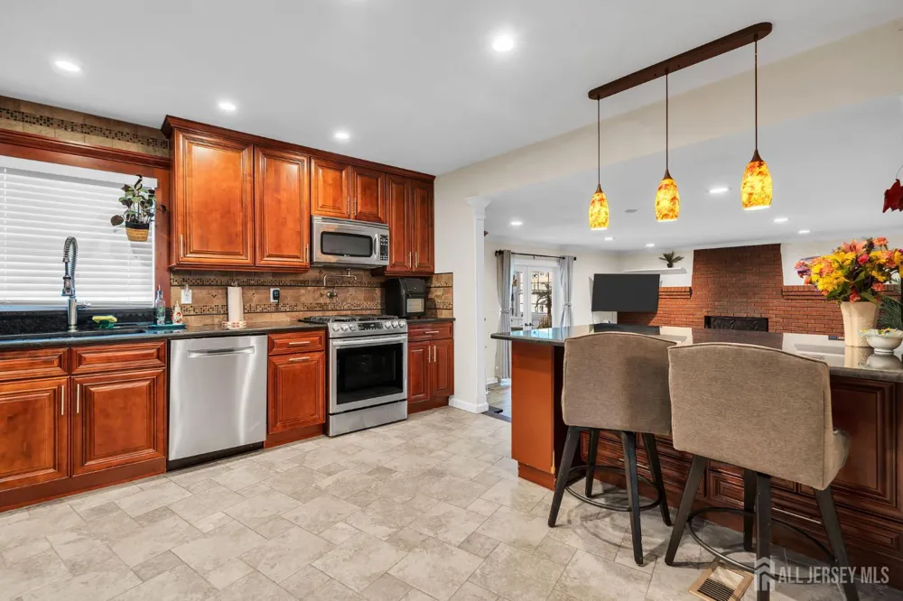 1 Macintosh Court East Brunswick, NJ 08816