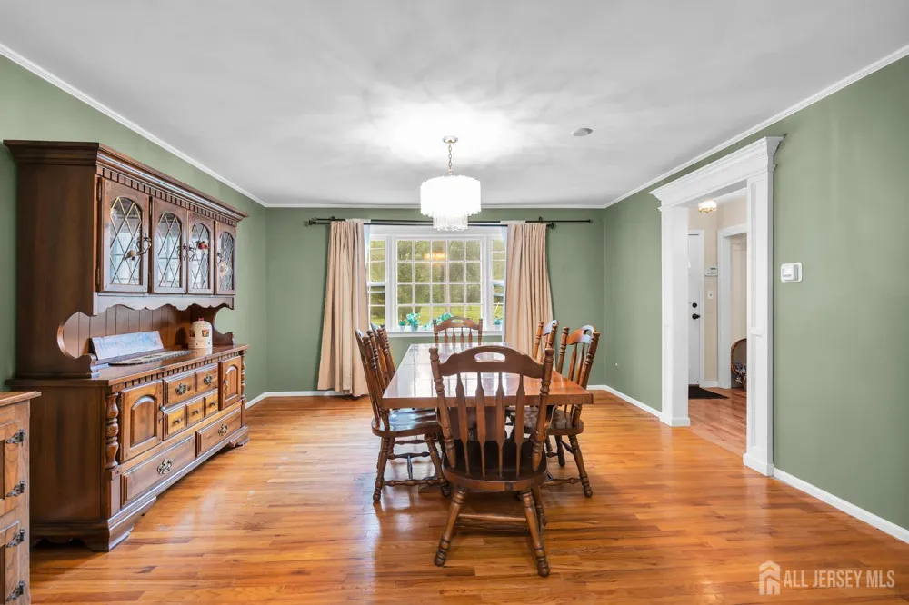1 Macintosh Court East Brunswick, NJ 08816