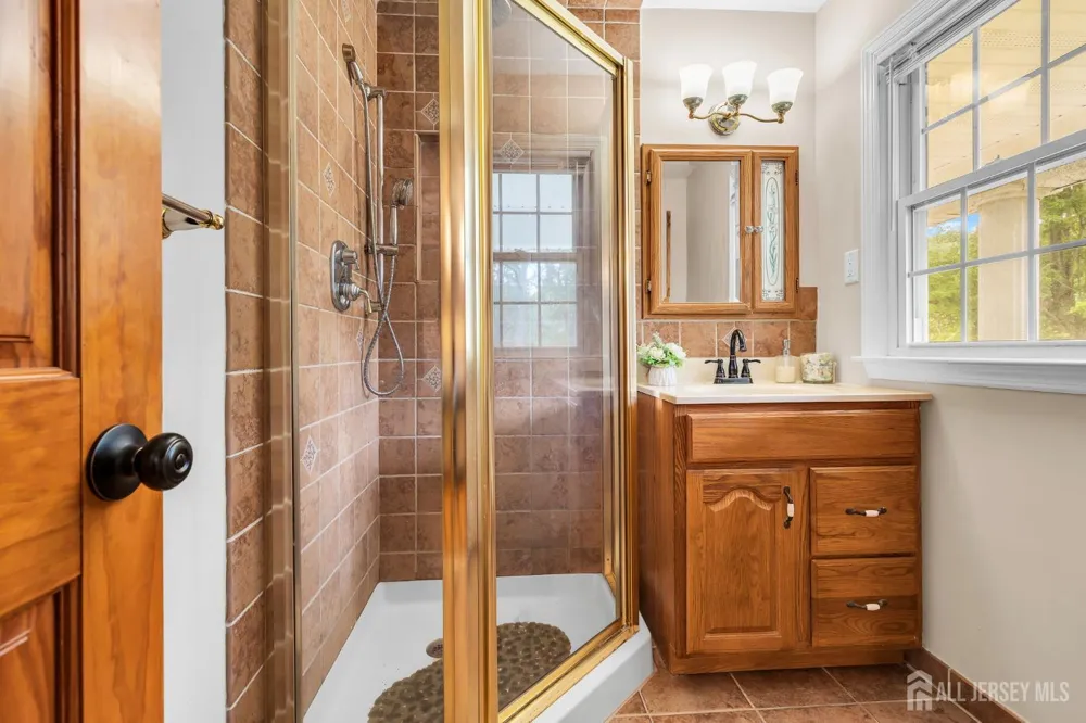 1 Macintosh Court East Brunswick, NJ 08816