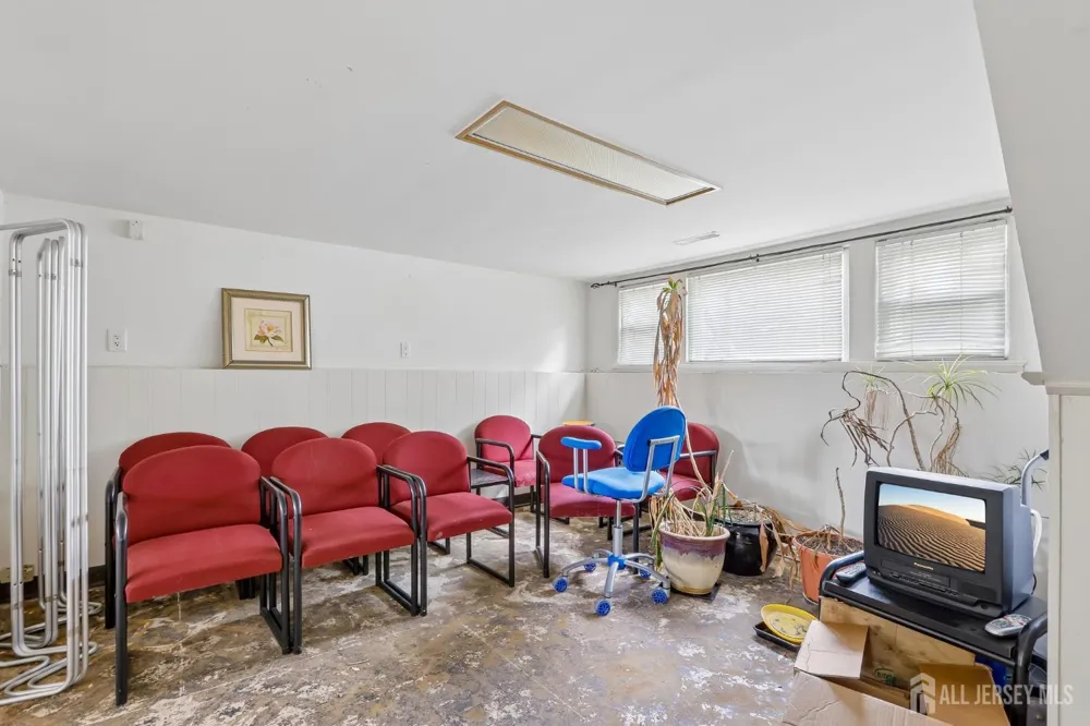 1005 Green Street Iselin, NJ 08830
