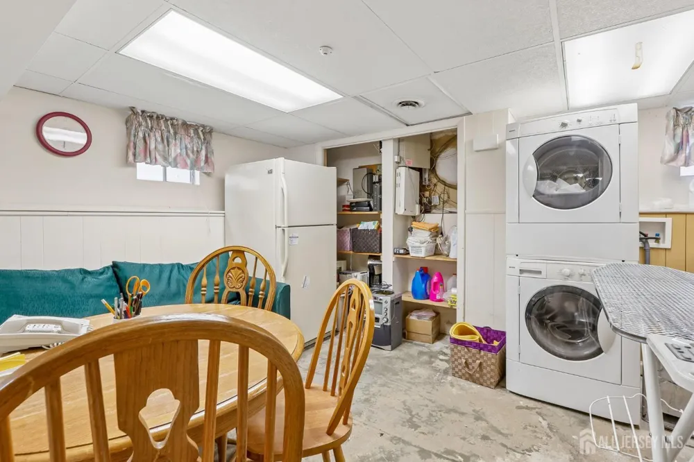 1005 Green Street Iselin, NJ 08830