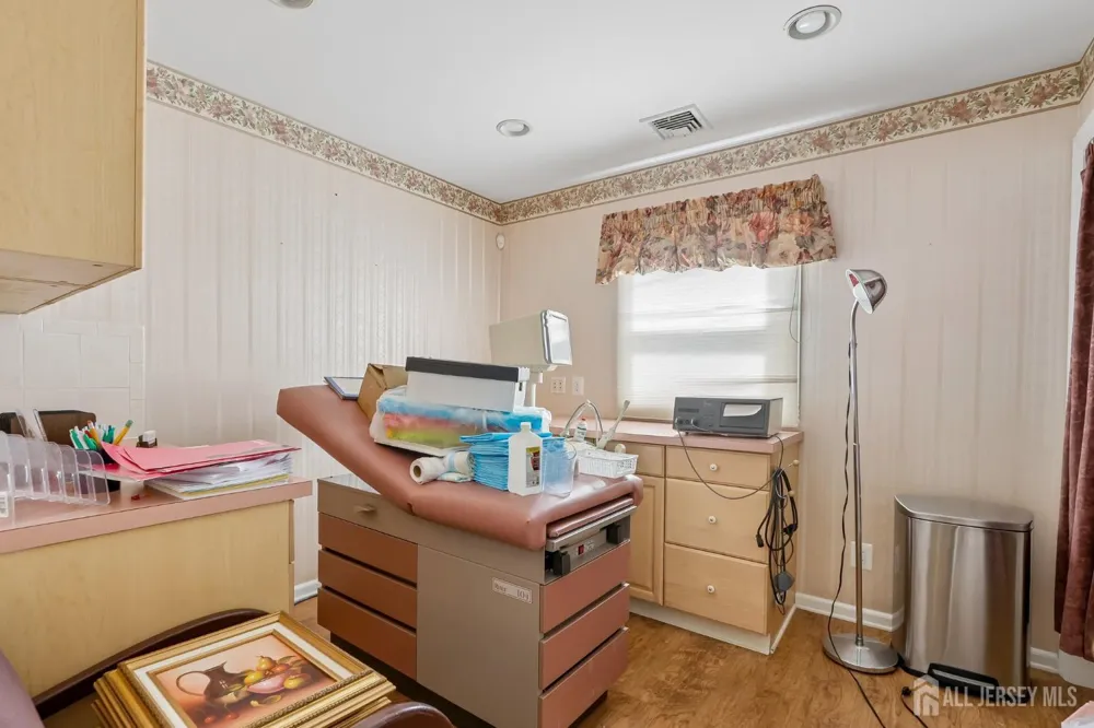 1005 Green Street Iselin, NJ 08830