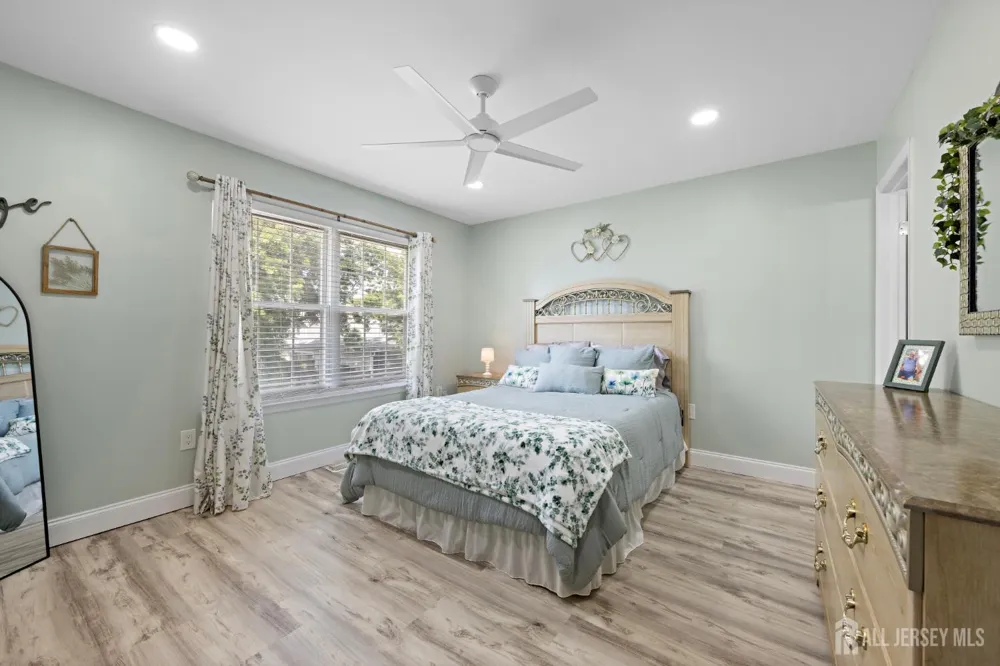 344 Constitution Circle North Brunswick, NJ 08902