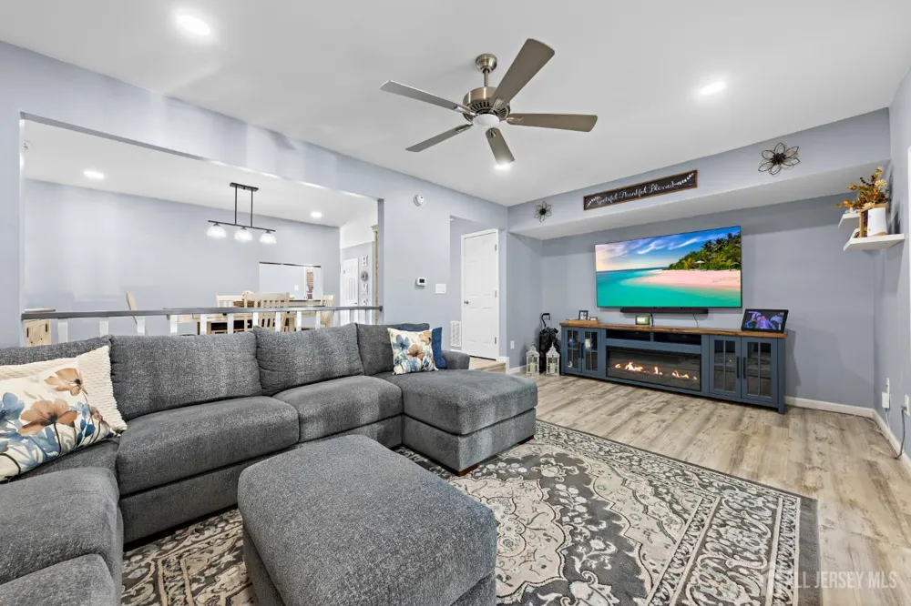 344 Constitution Circle North Brunswick, NJ 08902