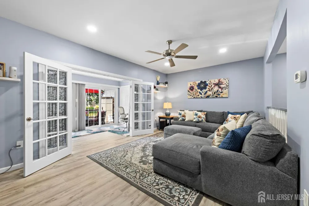 344 Constitution Circle North Brunswick, NJ 08902