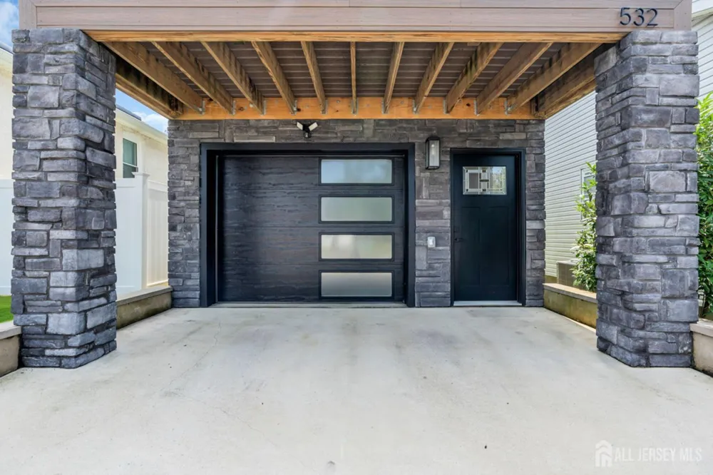 532 Lorillard Avenue Union Beach, NJ 07735
