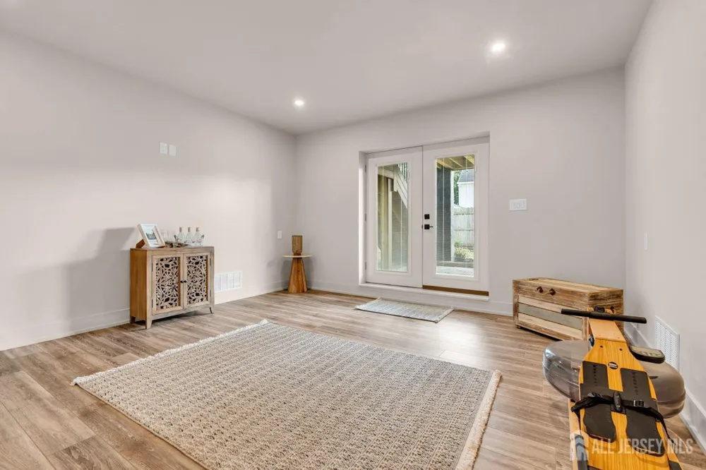 532 Lorillard Avenue Union Beach, NJ 07735