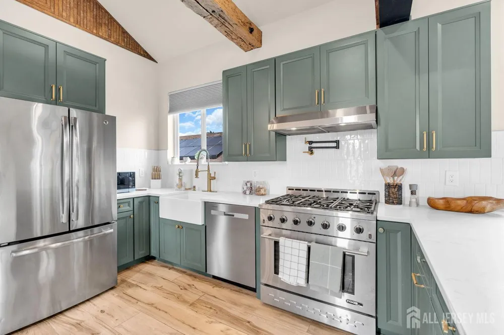 532 Lorillard Avenue Union Beach, NJ 07735