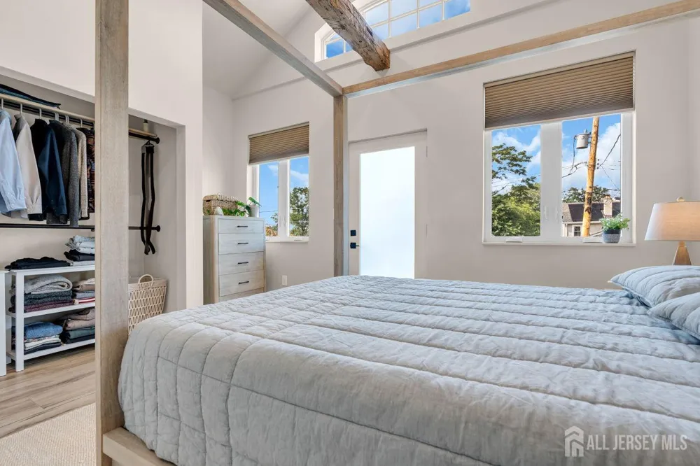 532 Lorillard Avenue Union Beach, NJ 07735