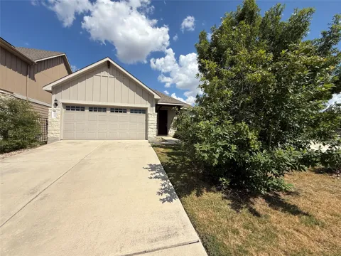225 Russet Trail