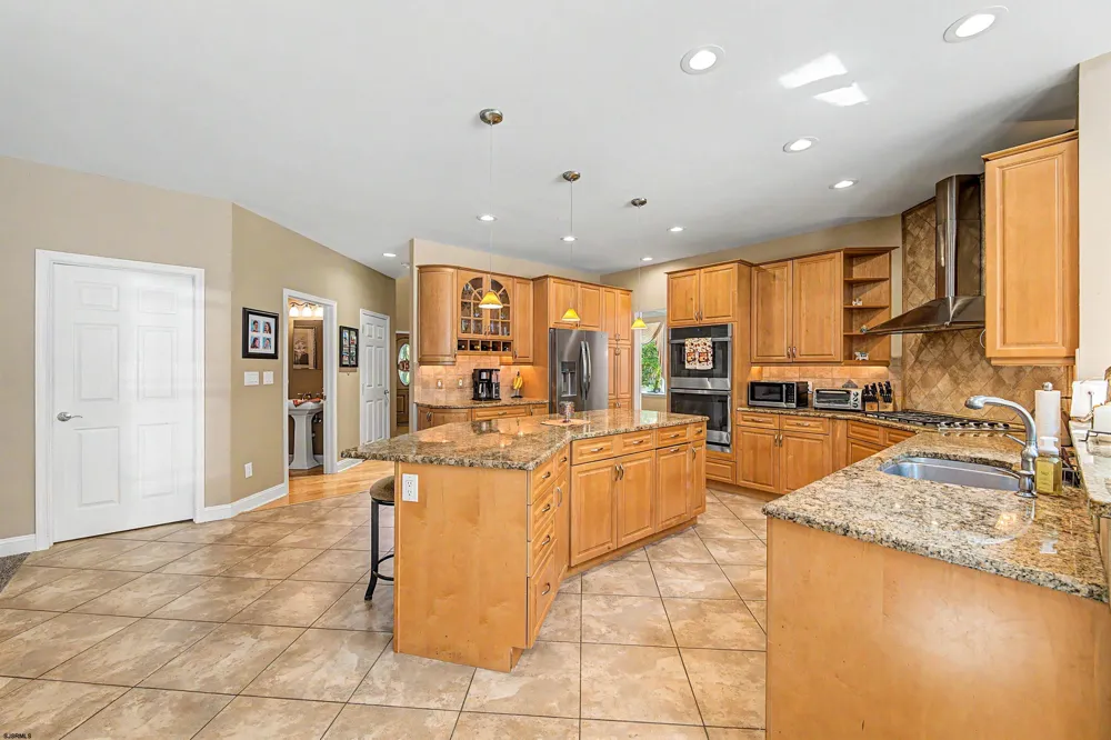 6232 Cypress Mays Landing, NJ 08330