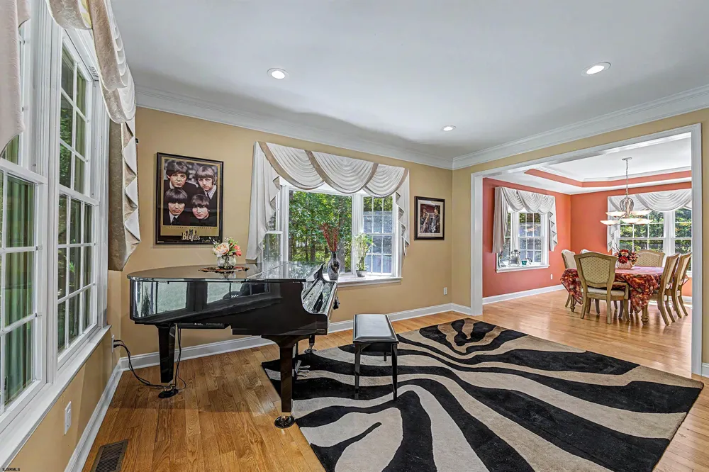 6232 Cypress Mays Landing, NJ 08330