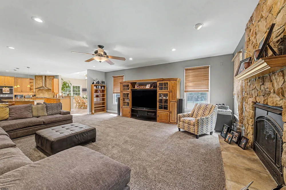 6232 Cypress Mays Landing, NJ 08330