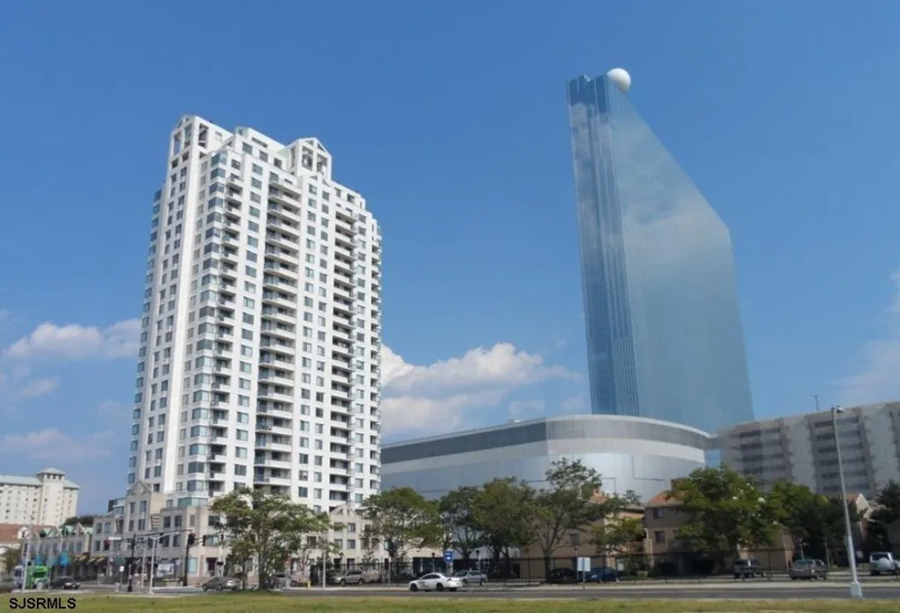 526 Pacific Ave Atlantic City, NJ 08401