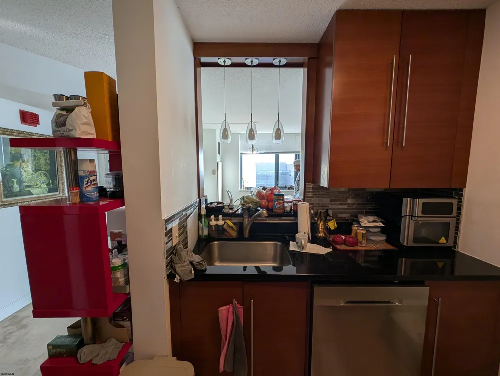 526 Pacific Ave Atlantic City, NJ 08401
