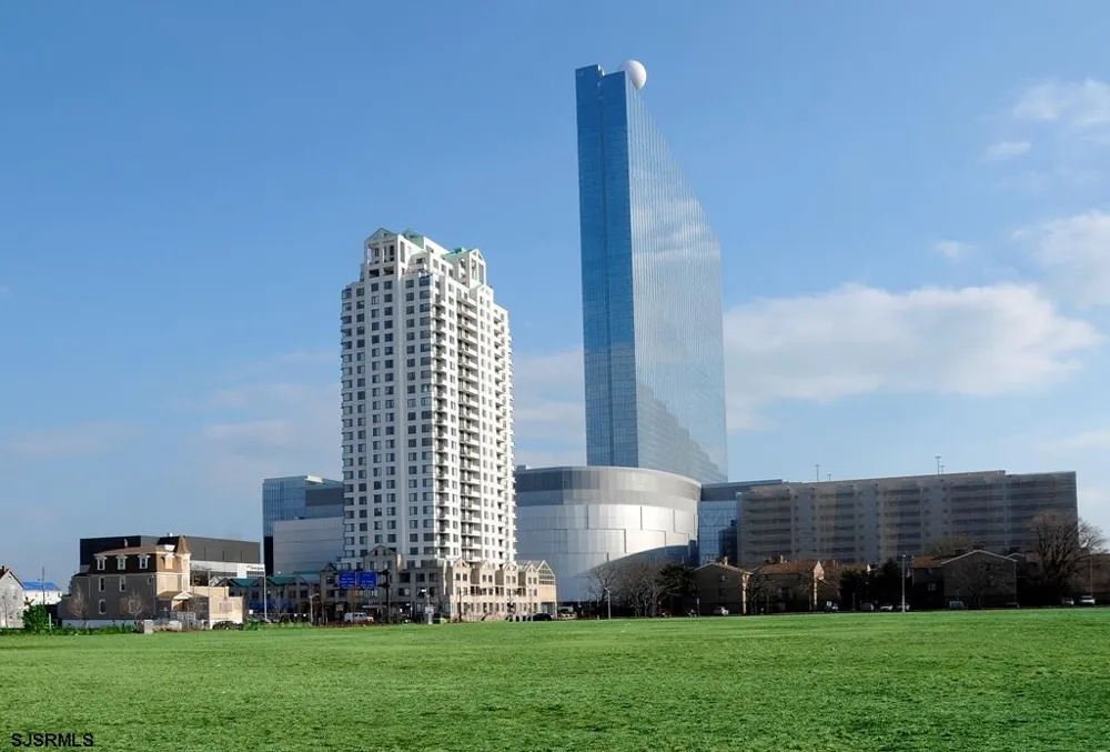 526 Pacific Ave Atlantic City, NJ 08401
