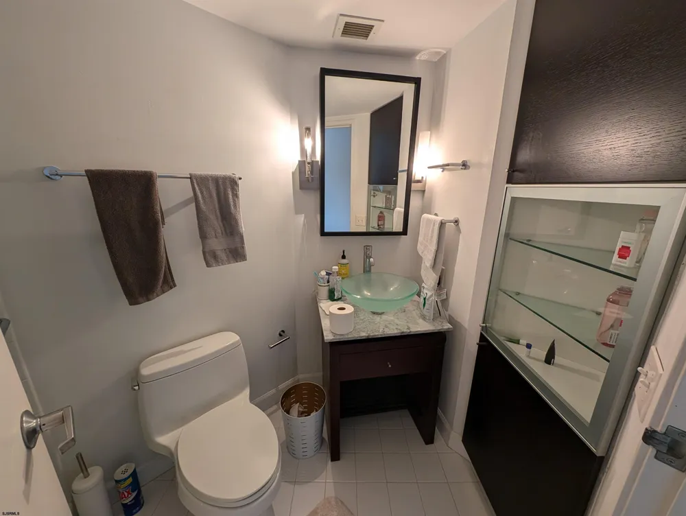 526 Pacific Ave Atlantic City, NJ 08401