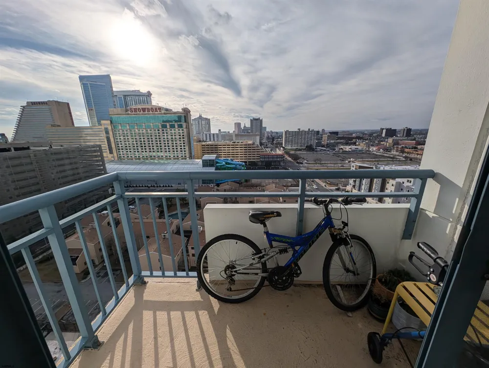 526 Pacific Ave Atlantic City, NJ 08401